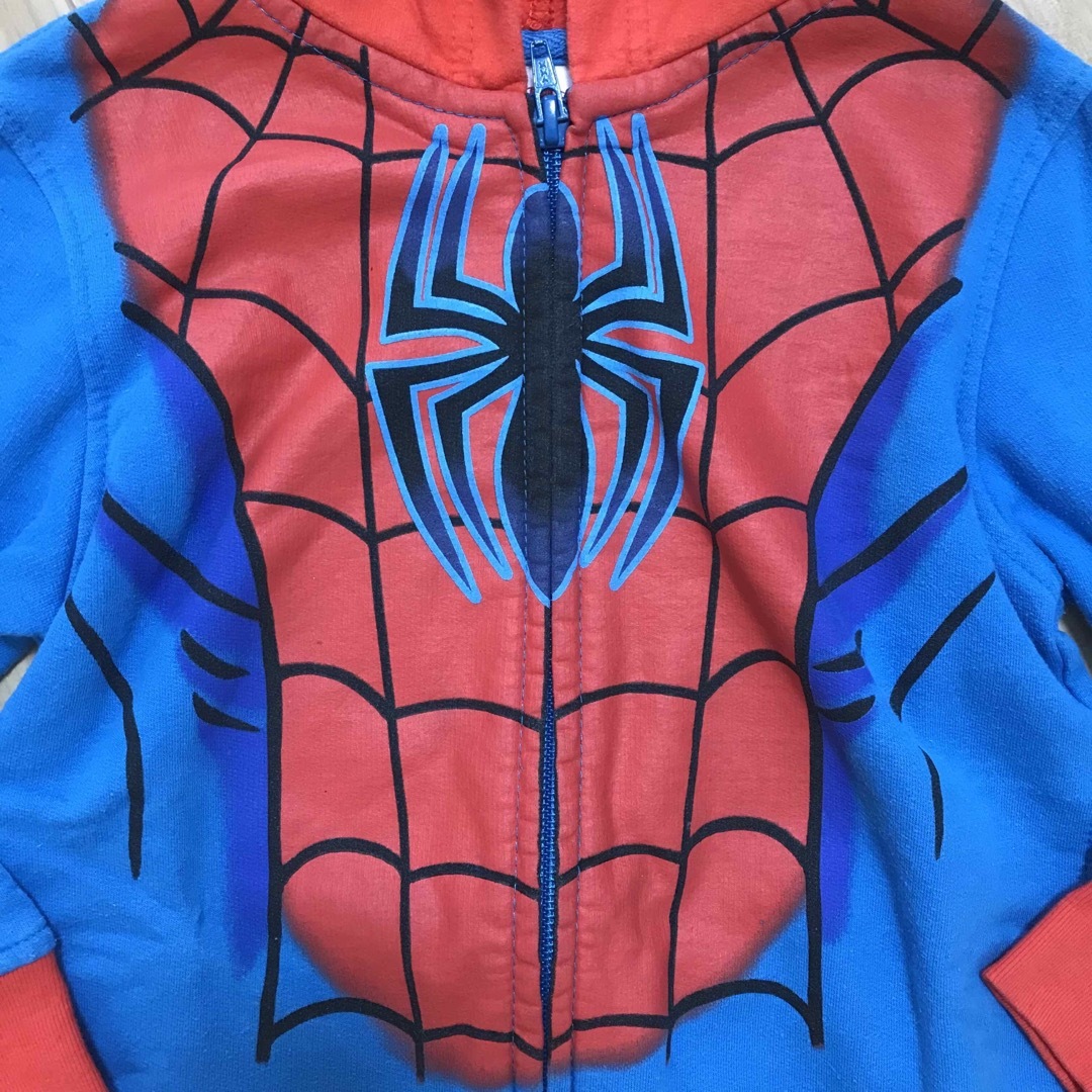 コストコ(コストコ)のスパイダーマン　裏起毛パーカー キッズ/ベビー/マタニティのキッズ服男の子用(90cm~)(ジャケット/上着)の商品写真