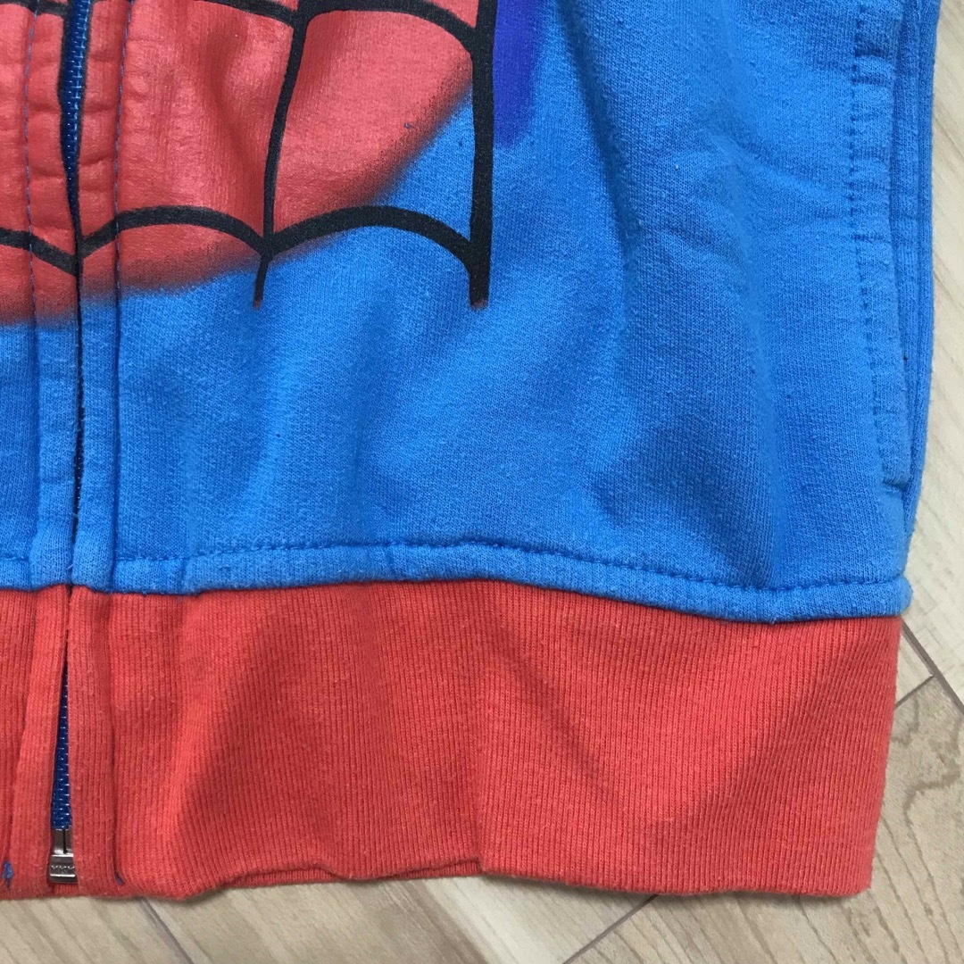 コストコ(コストコ)のスパイダーマン　裏起毛パーカー キッズ/ベビー/マタニティのキッズ服男の子用(90cm~)(ジャケット/上着)の商品写真