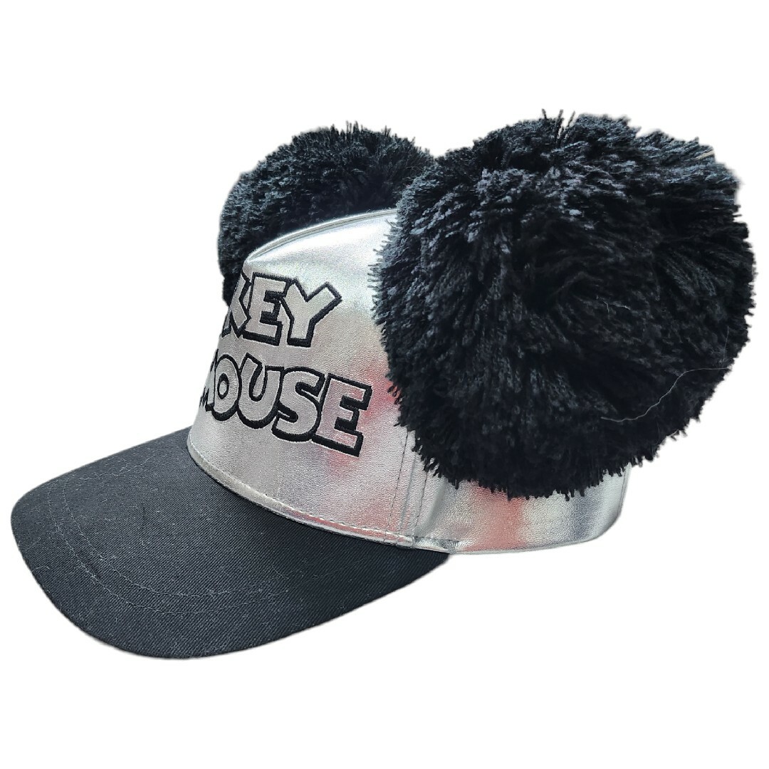 Disney(ディズニー)のDisney ミッキーポンポン付きキャップ メタリック ディズニーリゾート レディースの帽子(キャップ)の商品写真