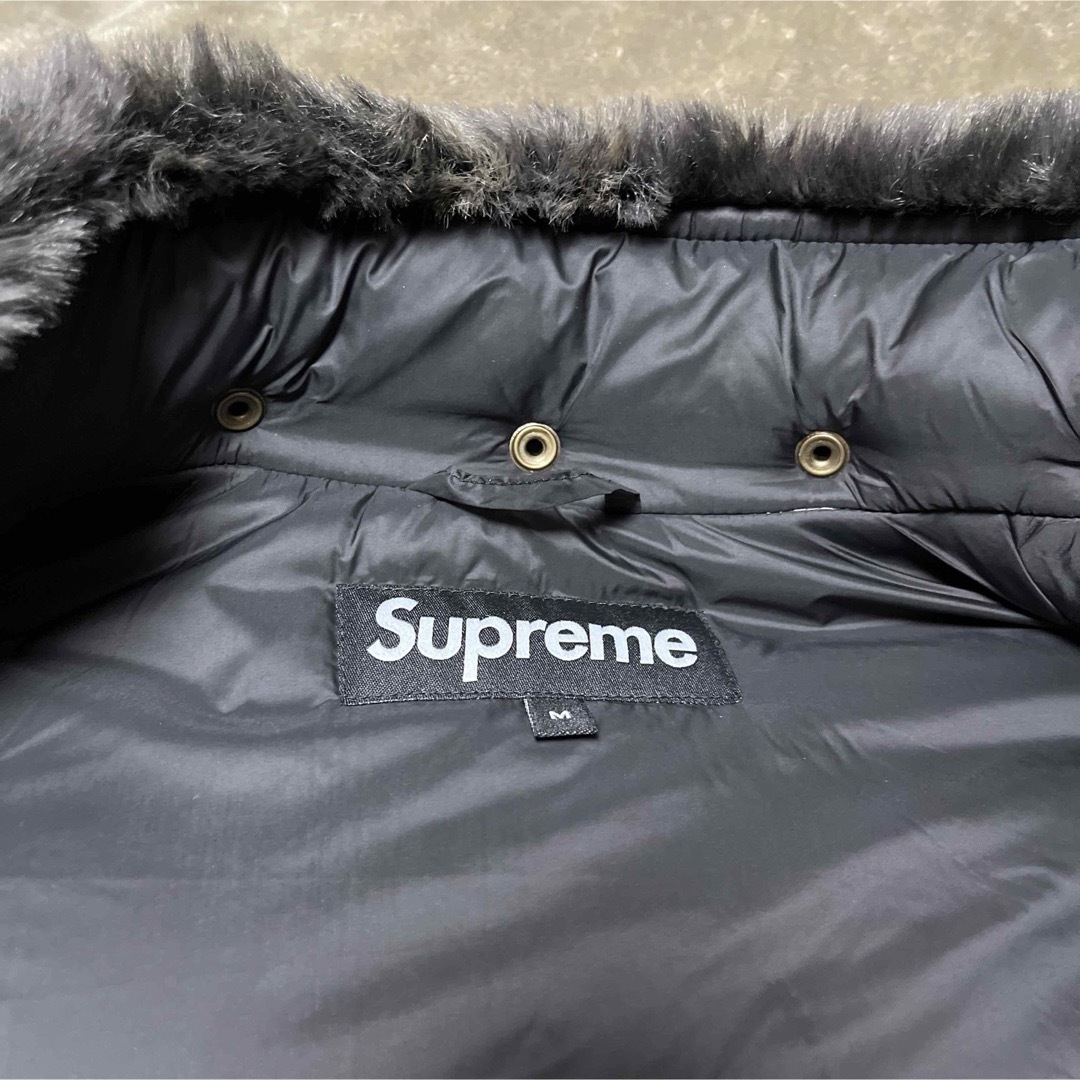 Supreme(シュプリーム)のSupreme Faux Fur Hooded Vest Black メンズのトップス(ベスト)の商品写真