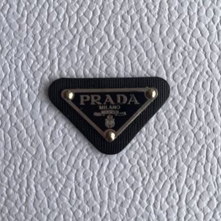 プラダ(PRADA)のPRADA プラダ  ロゴプレート ロゴパーツ ブラック メタル 新品(各種パーツ)