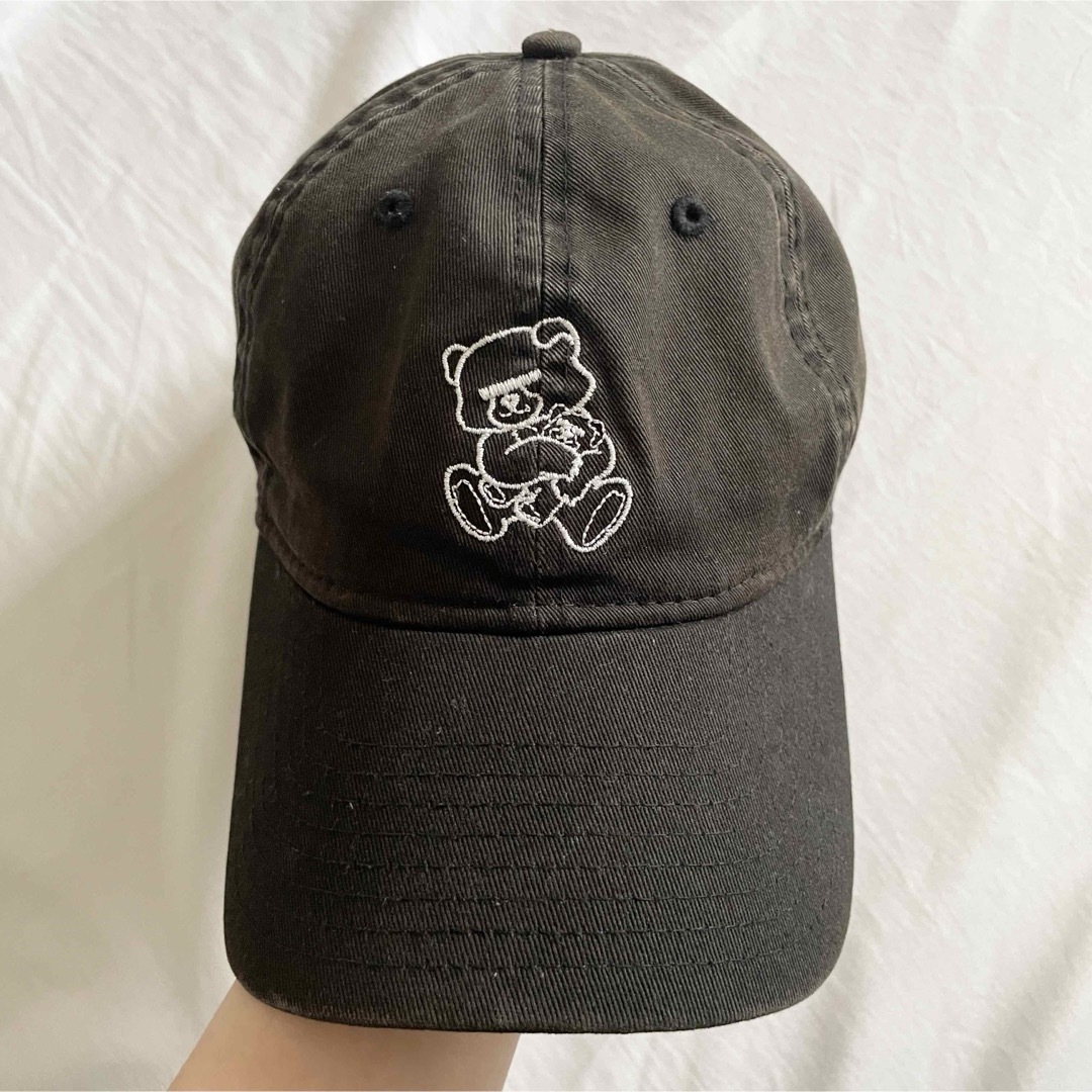 UNDERCOVER(アンダーカバー)のUNDERCOVER ニューエラ NEW ERA キャップ 目隠し熊 ブラック メンズの帽子(キャップ)の商品写真