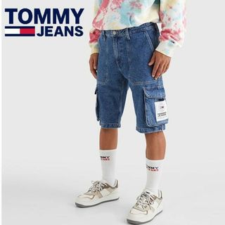 トミージーンズ(TOMMY JEANS)の新品 トミージーンズ リジットデニムカーゴハーフパンツ ウエスト84cm(ワークパンツ/カーゴパンツ)