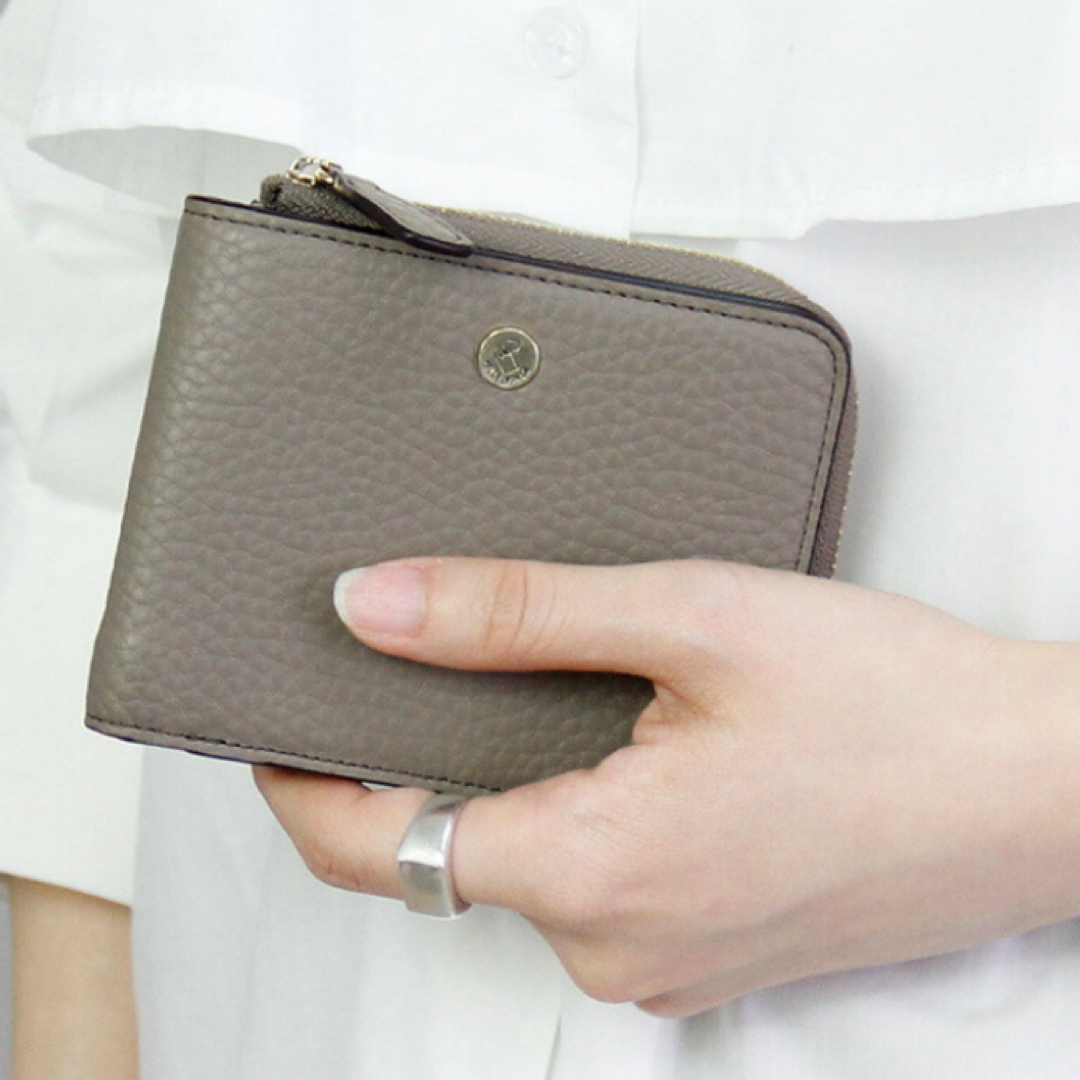 PELLE BORSA(ペレボルサ)のペレボルサ 財布 PELLE BORSA 二つ折り財布 レディースのファッション小物(財布)の商品写真