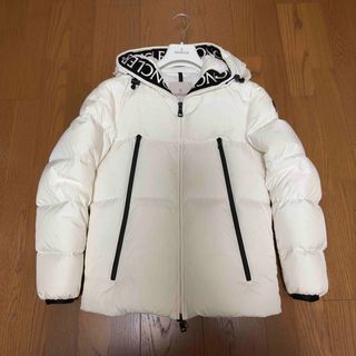 モンクレール(MONCLER)のMONCLER モンクレール　MONTCLA　モンクラー(ダウンジャケット)