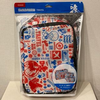 ニンテンドウ(任天堂)の【新品】正規品 収納ポーチセット スーパーマリオ（オリジナルトラベル柄）(旅行用品)