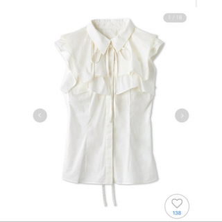 オフホワイトサイズ新品✨パールビジュー付きフルイドシャツ