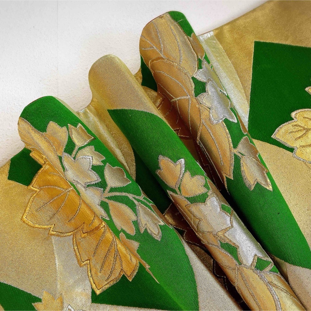帯　袋帯　六通柄　扇　桐　緑　金　金銀糸　朱色 レディースの水着/浴衣(帯)の商品写真