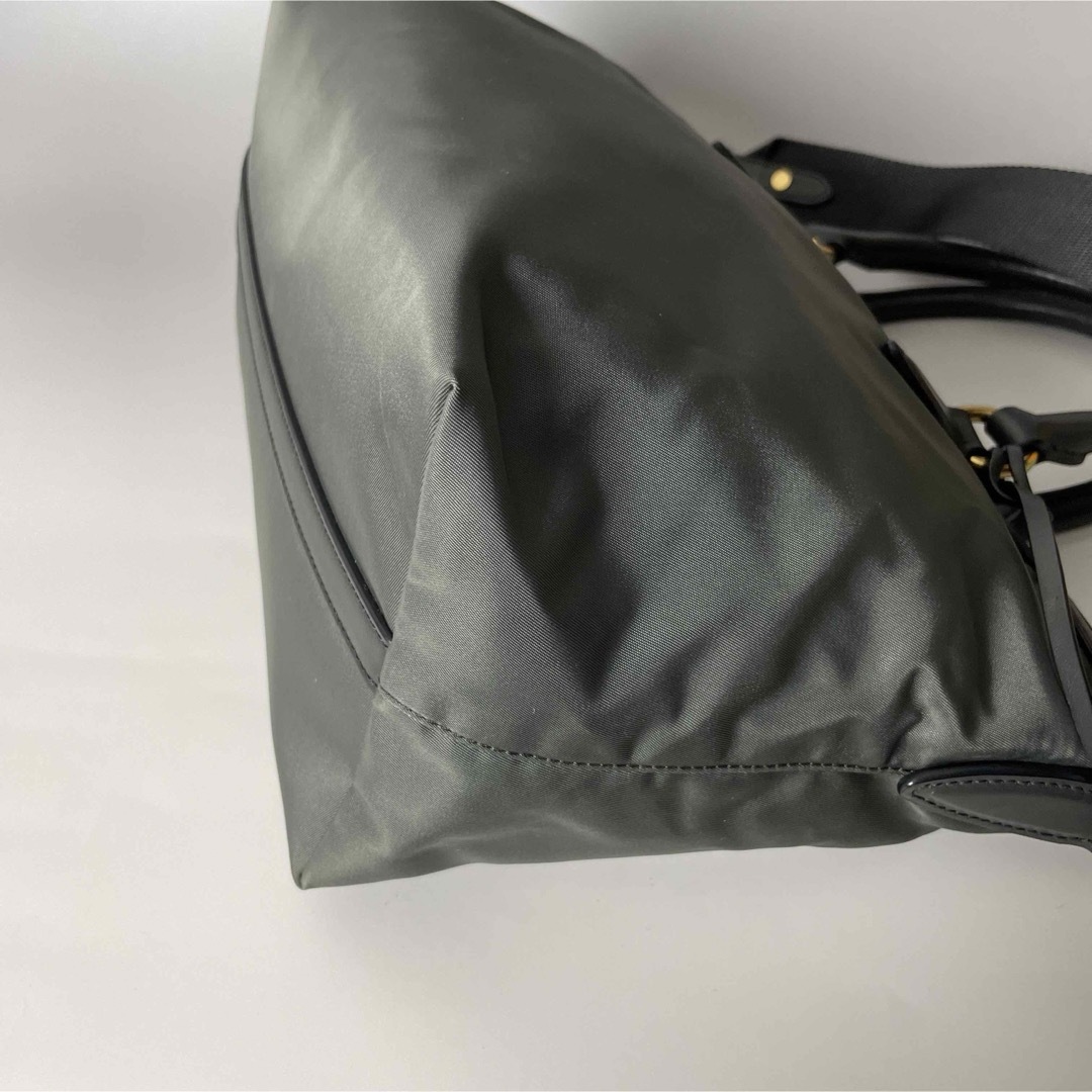 PRADA(プラダ)のPrada 極美品 2way ナイロン レザー ハンドバッグ ロゴメタル プラダ レディースのバッグ(ショルダーバッグ)の商品写真