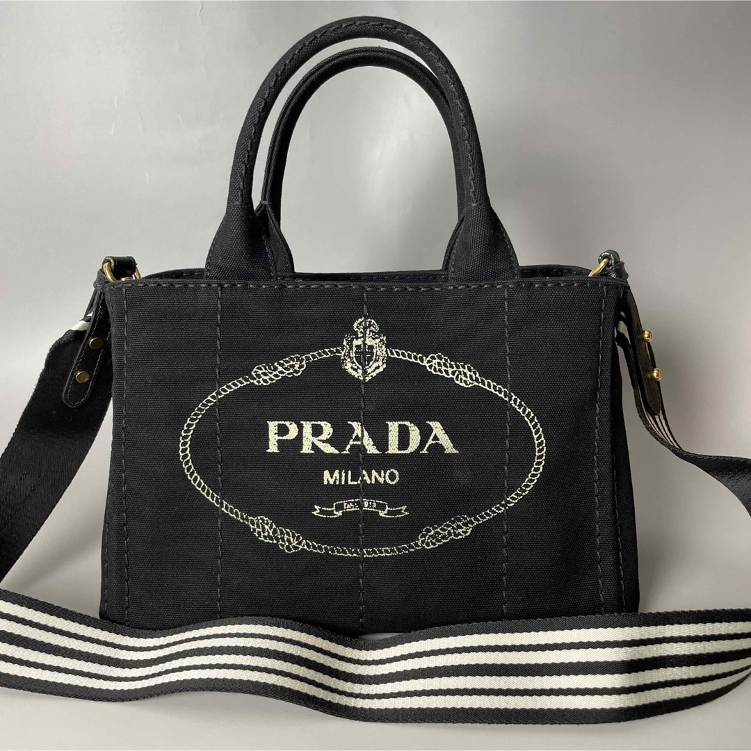 PRADA(プラダ)のPrada 新型 カナパ S 黒 2way ハンドバッグ ボーダー プラダ レディースのバッグ(ショルダーバッグ)の商品写真