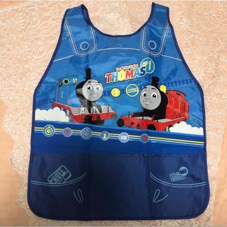 トーマス(THOMAS)の人気なTHOMASお食事エプロン　大き目5歳〜10歳間対応　新品(お食事エプロン)