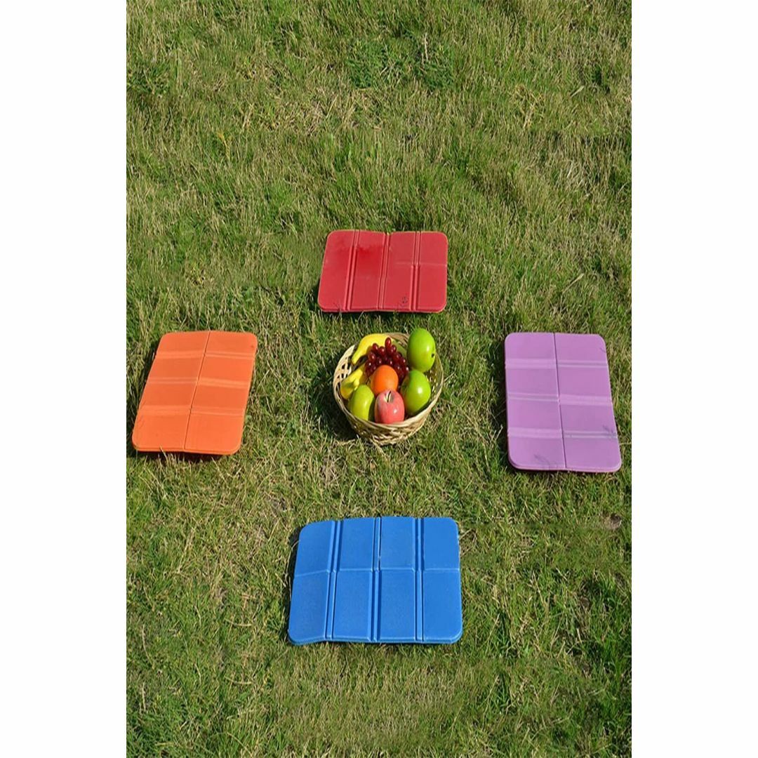 【色: 赤+青+紫+オレンジ】折り畳み マット 4個セット 座布団 収納袋付き  スポーツ/アウトドアのアウトドア(寝袋/寝具)の商品写真