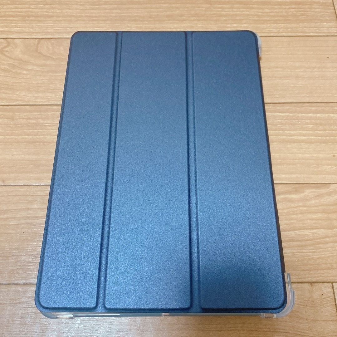 iPad Airケース　全面保護　三つ折りスタンド　ネイビーブルー スマホ/家電/カメラのスマホアクセサリー(iPadケース)の商品写真