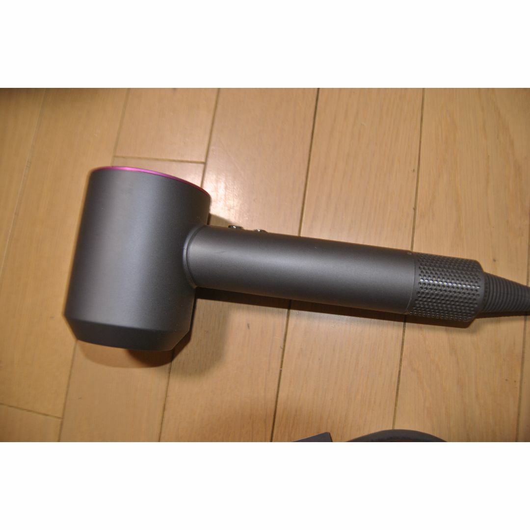 Dyson(ダイソン)の02062ダイソン　スーパーソニックヘアドライヤーHD01　動作美品 スマホ/家電/カメラの美容/健康(ドライヤー)の商品写真