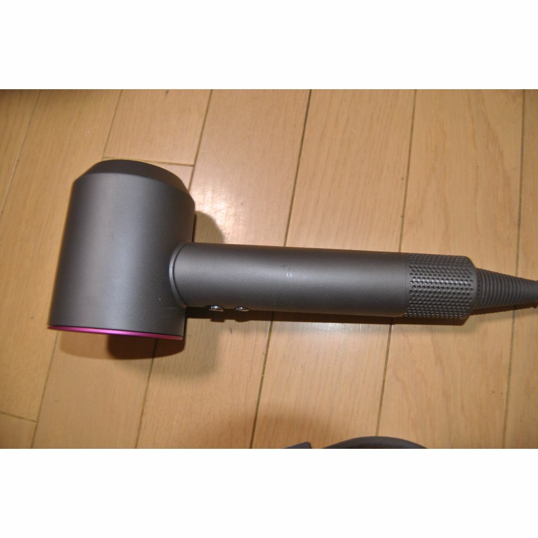 Dyson(ダイソン)の02062ダイソン　スーパーソニックヘアドライヤーHD01　動作美品 スマホ/家電/カメラの美容/健康(ドライヤー)の商品写真