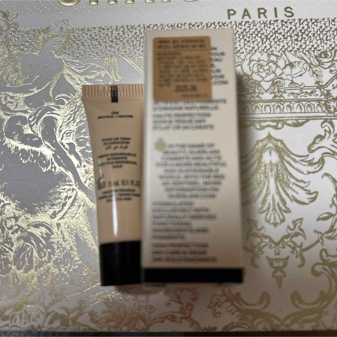 GUERLAIN(ゲラン)のパリュール ゴールド スキン フルイド #0N コスメ/美容のベースメイク/化粧品(ファンデーション)の商品写真