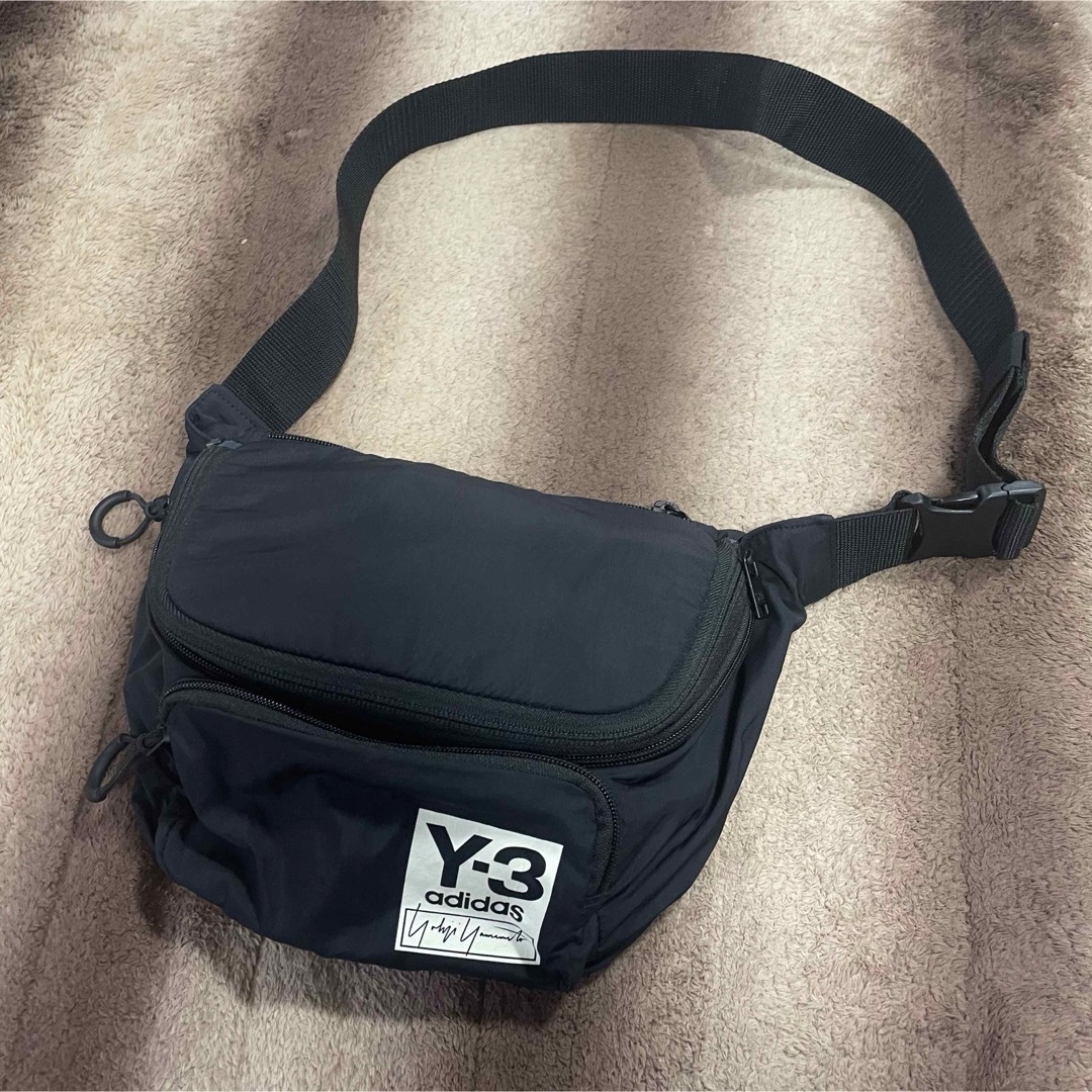 Y-3(ワイスリー)の【入手困難】Y-3  ヨウジヤマモト　リュック　ボディバッグ　2way  黒 メンズのバッグ(バッグパック/リュック)の商品写真