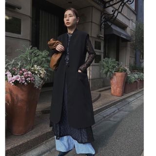 アメリヴィンテージ(Ameri VINTAGE)の新品タグ付き⭐︎Ameri WAVE COLLAR ANGULAR VEST(ベスト/ジレ)