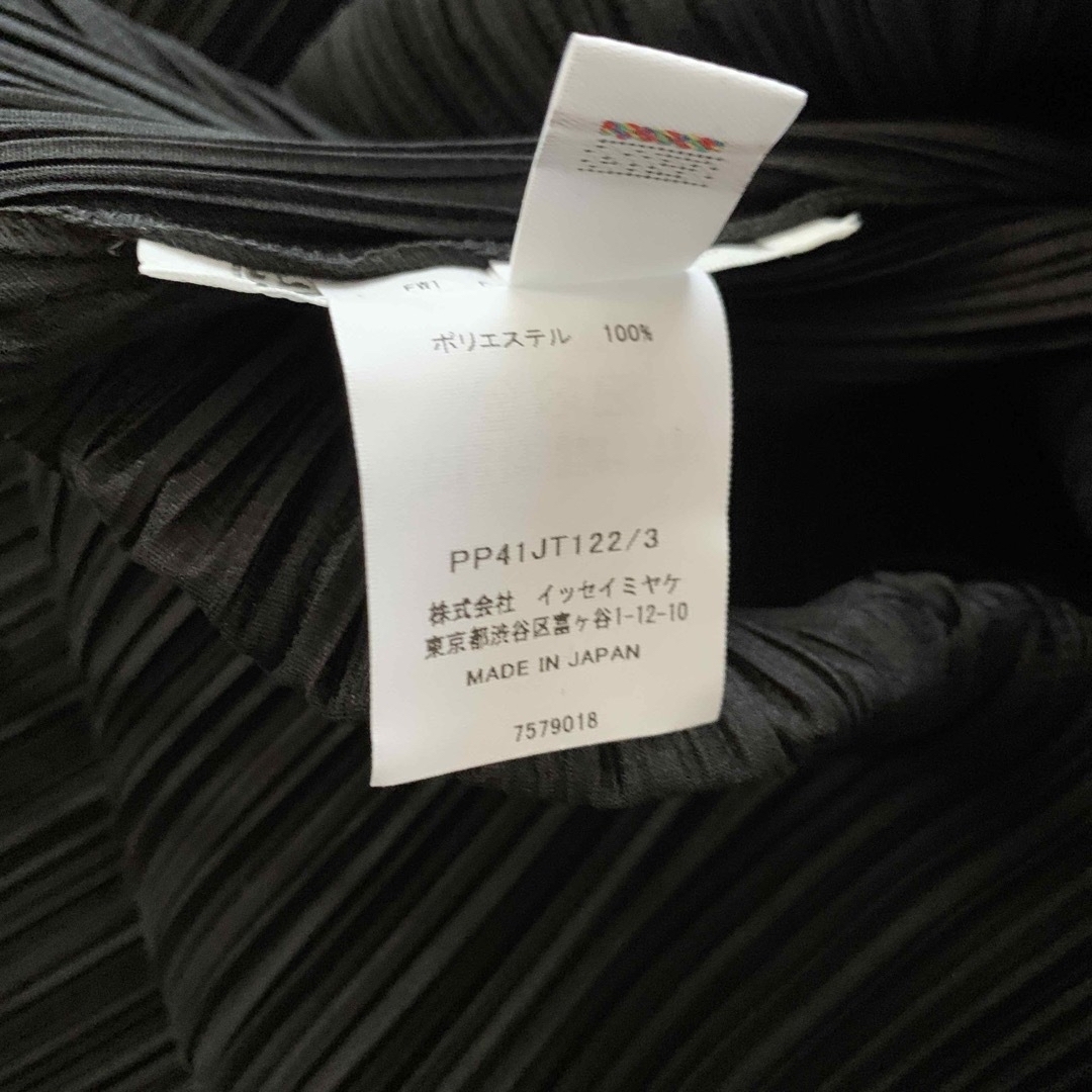 PLEATS PLEASE ISSEY MIYAKE(プリーツプリーズイッセイミヤケ)のPLEATS PLEASE MONTHLY COLORS BLACK レディースのトップス(チュニック)の商品写真