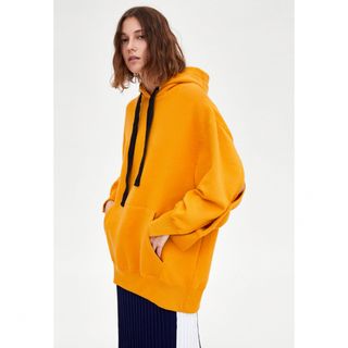 ザラ(ZARA)の新品☆ZARA ザラ フード付きスウェットパーカー トップス(パーカー)