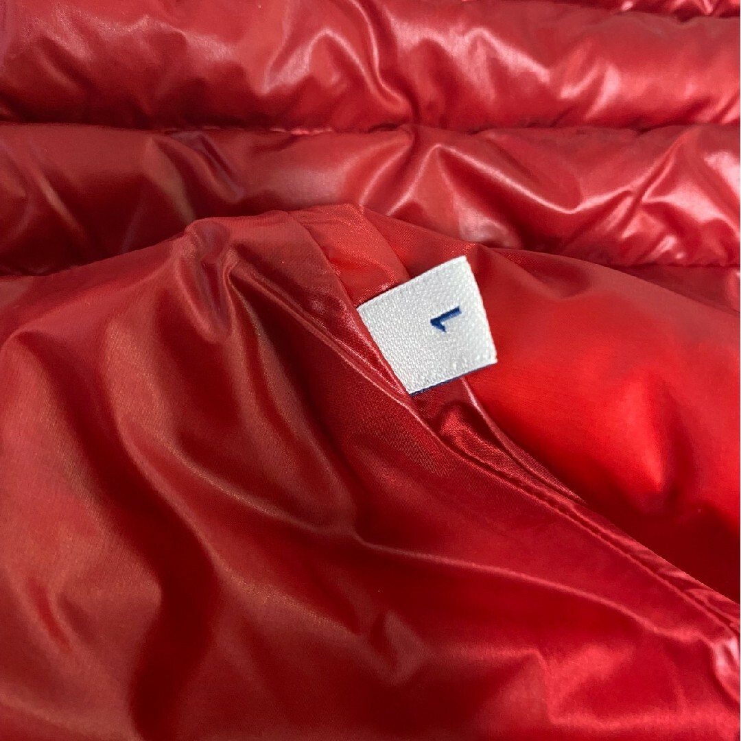 MONCLER(モンクレール)のMONCLER モンクレール メンズ ダウン レッド メンズのジャケット/アウター(ダウンジャケット)の商品写真