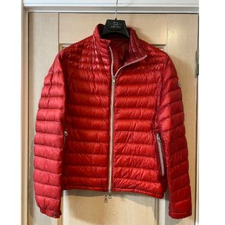 モンクレール(MONCLER)のMONCLER モンクレール メンズ ダウン レッド(ダウンジャケット)