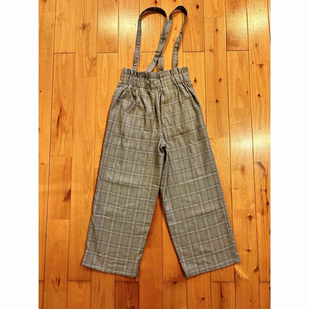 GLOBAL WORK(グローバルワーク)のGLOBAL WORK サロペット　パンツ　130 キッズ/ベビー/マタニティのキッズ服女の子用(90cm~)(パンツ/スパッツ)の商品写真