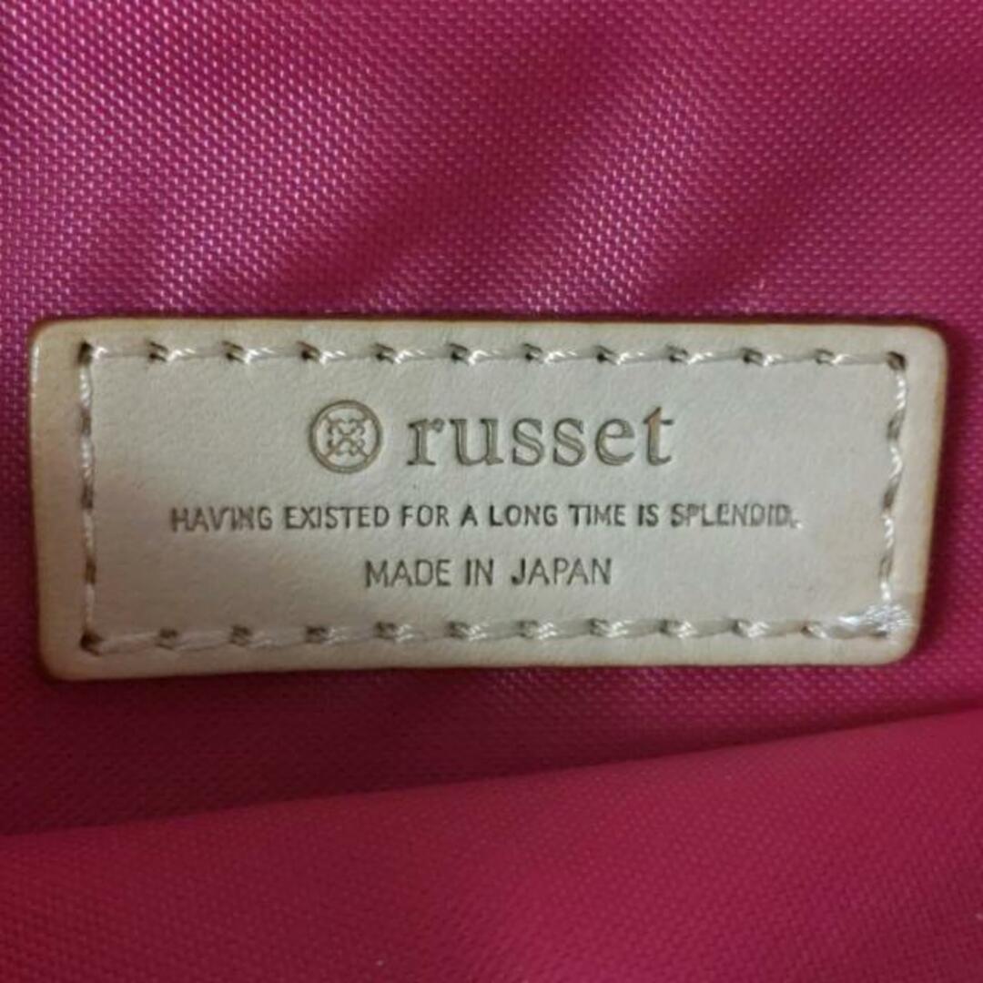 Russet(ラシット)のrusset(ラシット) ポーチ美品  - ナイロン レディースのファッション小物(ポーチ)の商品写真