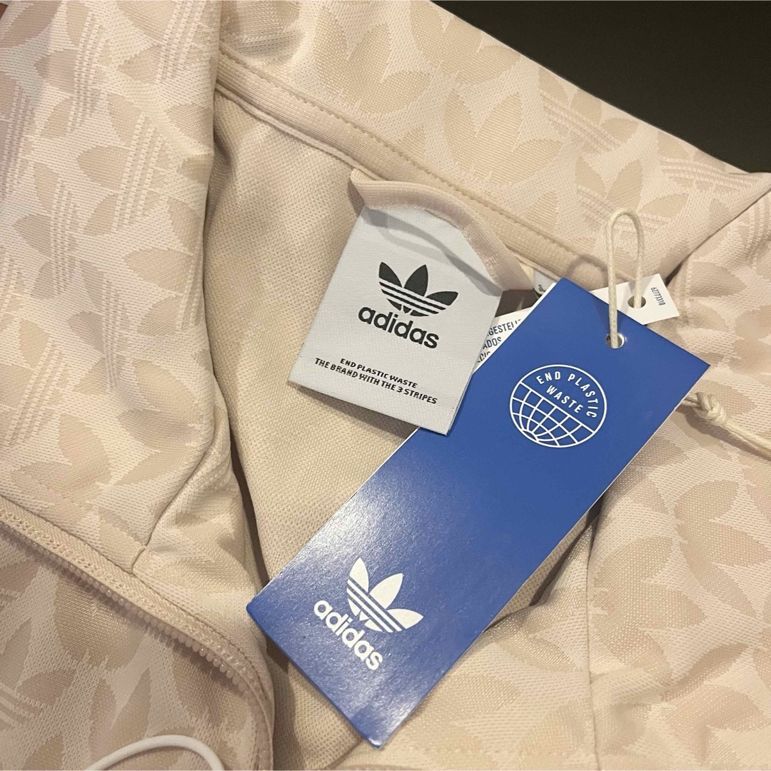 adidas(アディダス)のアディダス モノグラム トラックジャケット ジャージ 2XL ベージュ 3st メンズのトップス(ジャージ)の商品写真