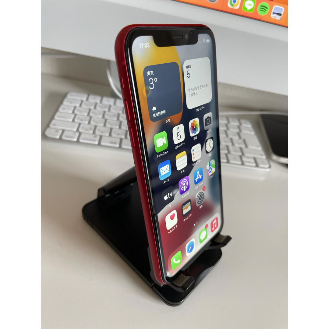 iPhone(アイフォーン)のiPhone11 64GB au simフリー 中古 ジャンク スマホ/家電/カメラのスマートフォン/携帯電話(スマートフォン本体)の商品写真