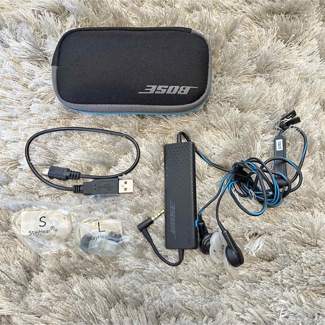 BOSE(ボーズ)のBOSE Quiet Comfort 20 ノイズキャンセリングイヤホン スマホ/家電/カメラのオーディオ機器(ヘッドフォン/イヤフォン)の商品写真