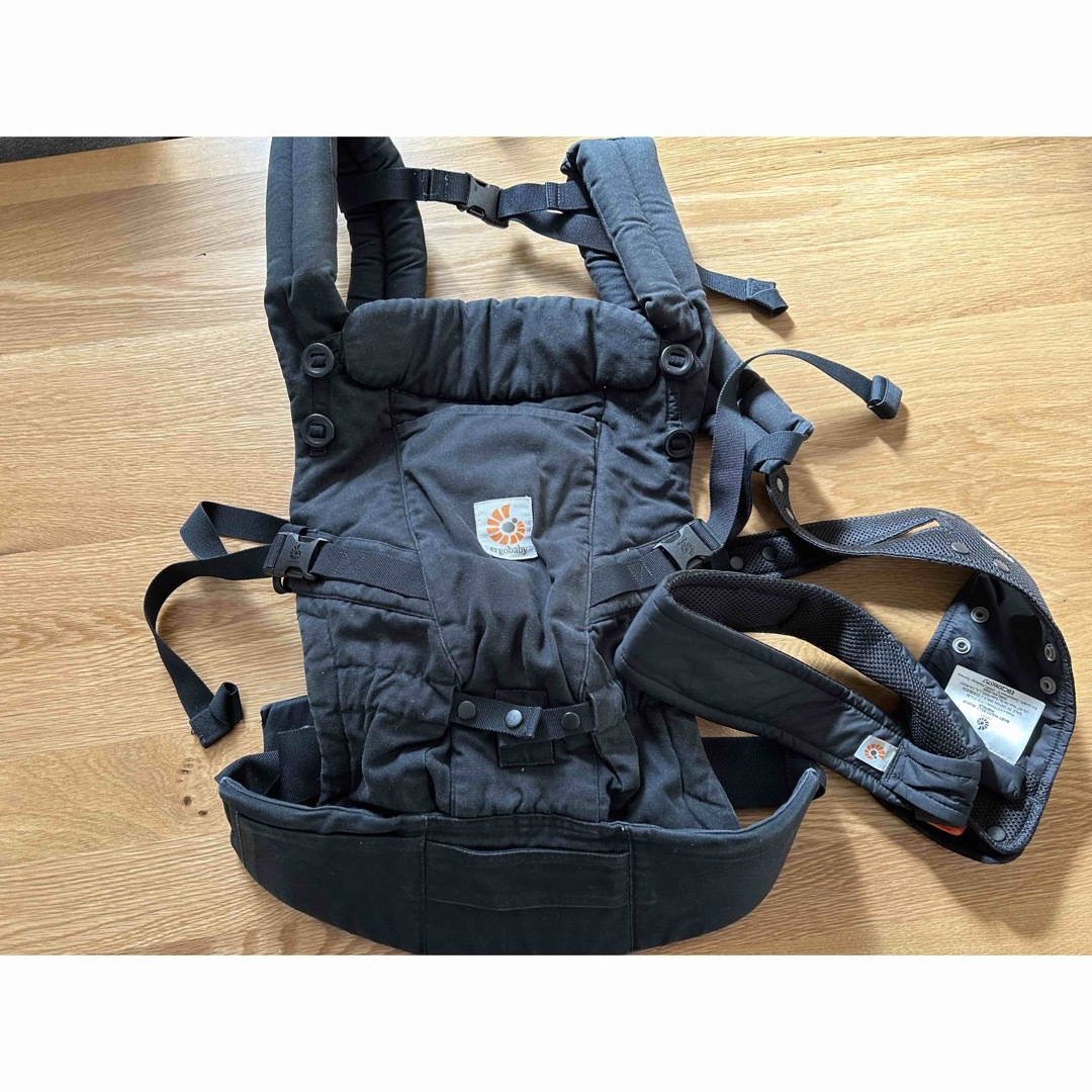 Ergobaby - エルゴ 抱っこ紐 新生児〜 ブラックの通販 by Sale Ergobaby - エルゴ 抱っこ紐 新生児〜 ブラックの通販 by Sale