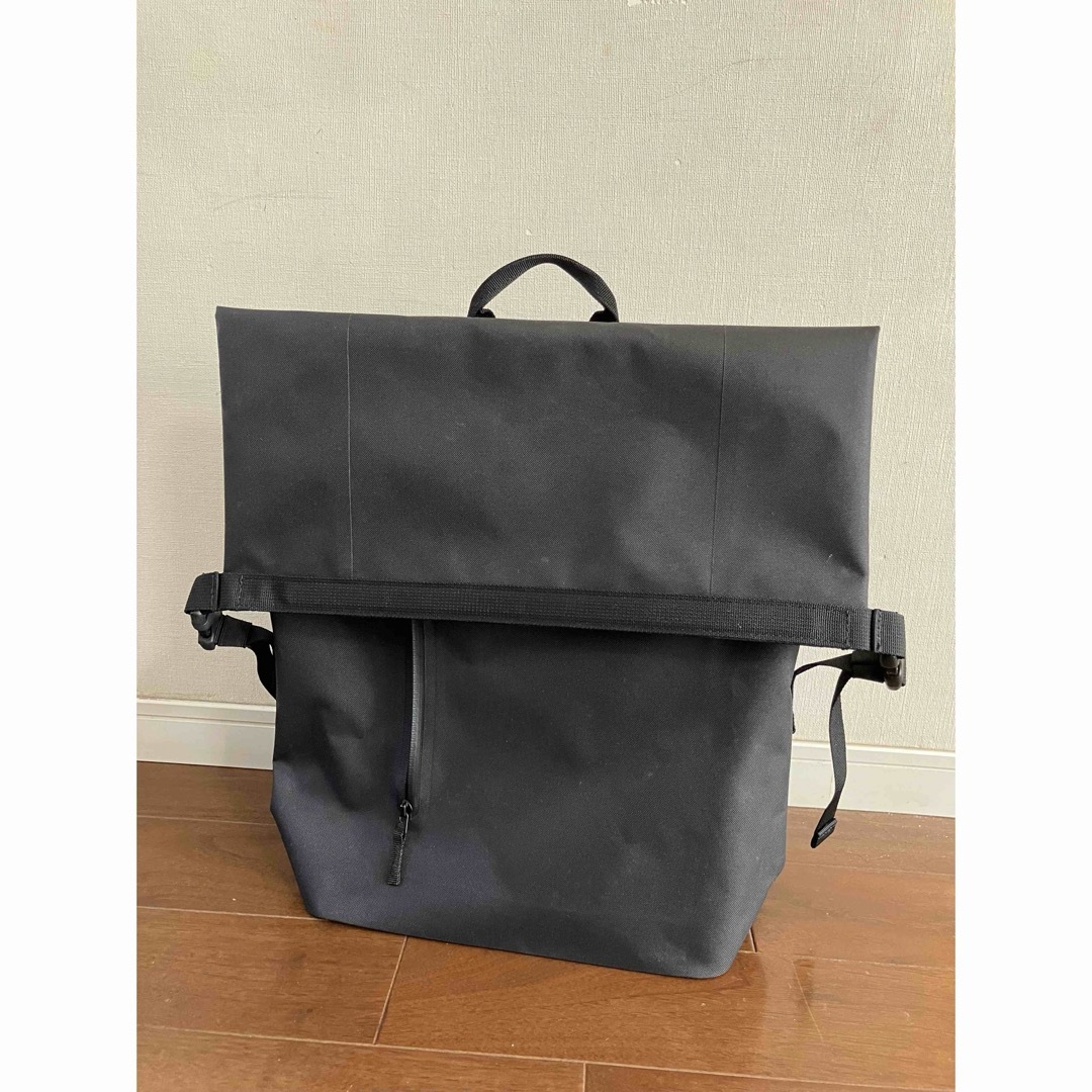 MUJI (無印良品)(ムジルシリョウヒン)の無印　リュック　黒　耐久性生地 レディースのバッグ(リュック/バックパック)の商品写真