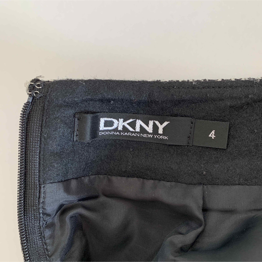DKNY(ダナキャランニューヨーク)の【美品】DKNY スカート オンワード 秋冬 M キレイめ チェック ひざ丈 レディースのスカート(ひざ丈スカート)の商品写真