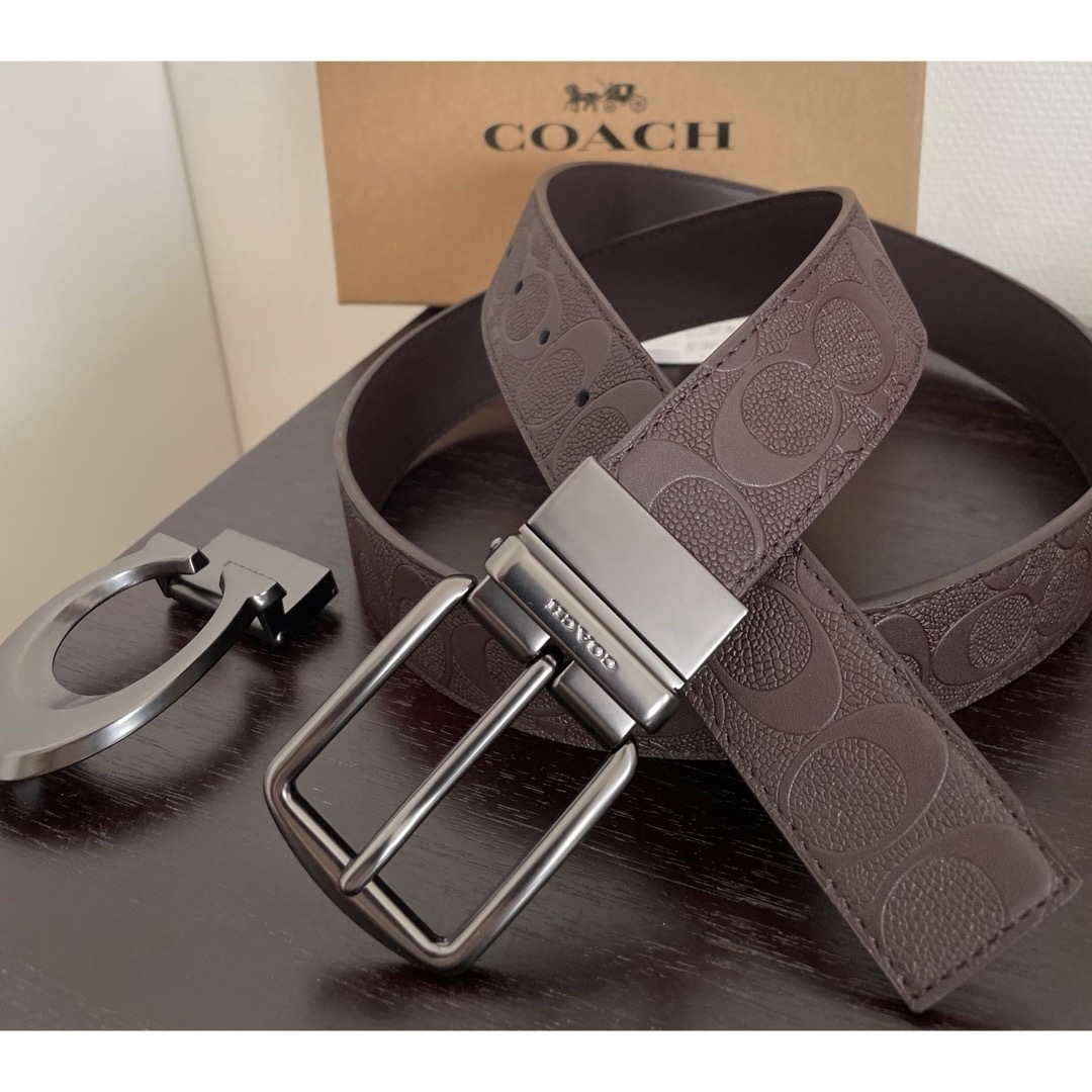 COACH(コーチ)の限定価格！COACH3点セットシグネチャーフリーサイズリバーシブルベルト箱付き メンズのファッション小物(ベルト)の商品写真