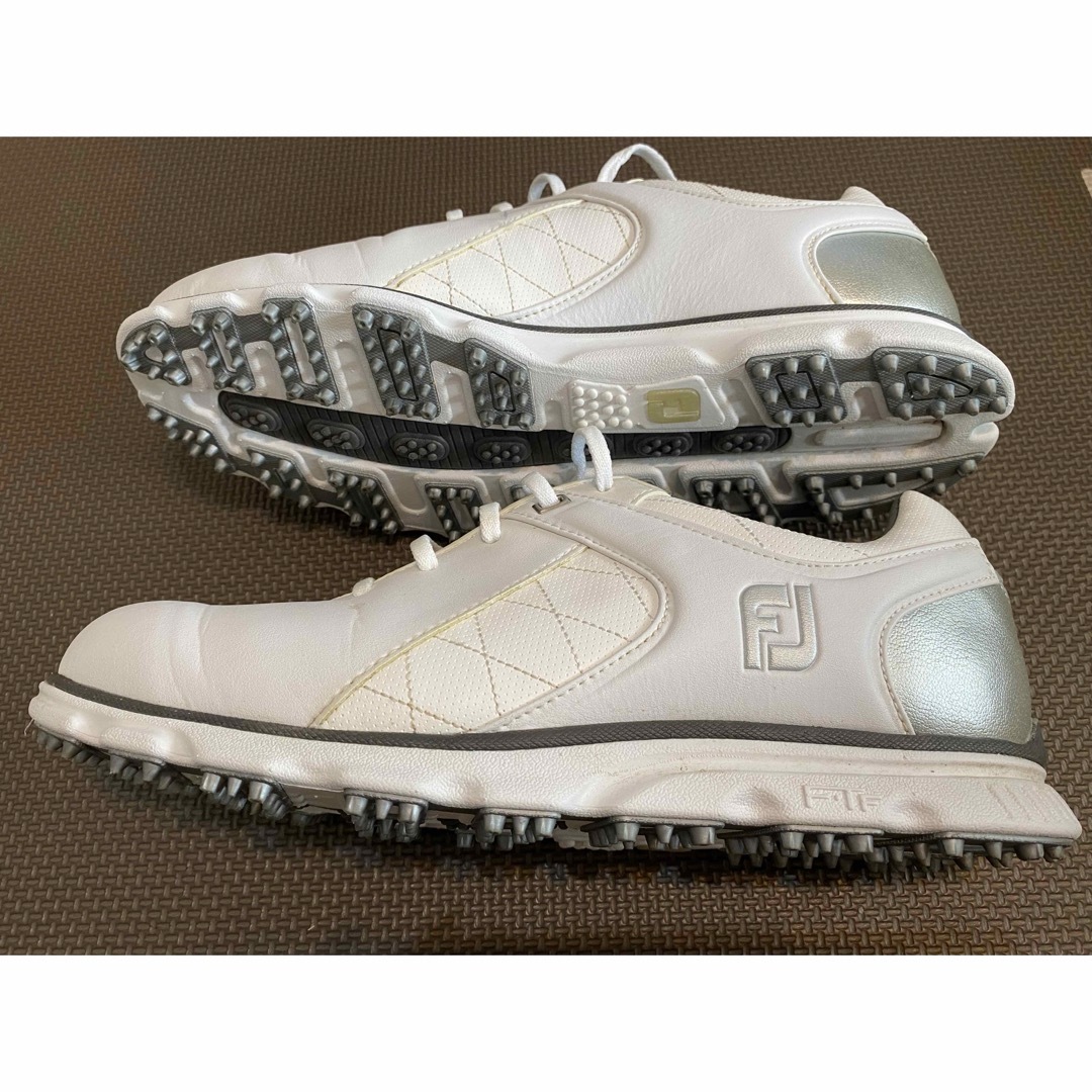 FootJoy(フットジョイ)の【しゅしゅさん専用】フットジョイ　PROSL メンズゴルフシューズ　27cm スポーツ/アウトドアのゴルフ(シューズ)の商品写真