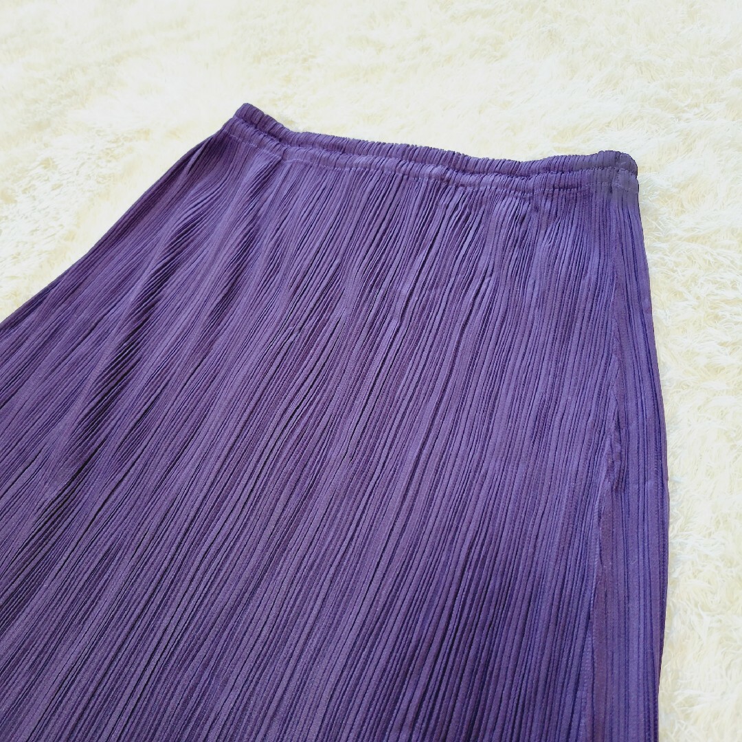 PLEATS PLEASE ISSEY MIYAKE(プリーツプリーズイッセイミヤケ)の【美COLOR】プリーツプリーズ　イッセイミヤケ　ロングスカート　パープル　紫 レディースのスカート(ロングスカート)の商品写真