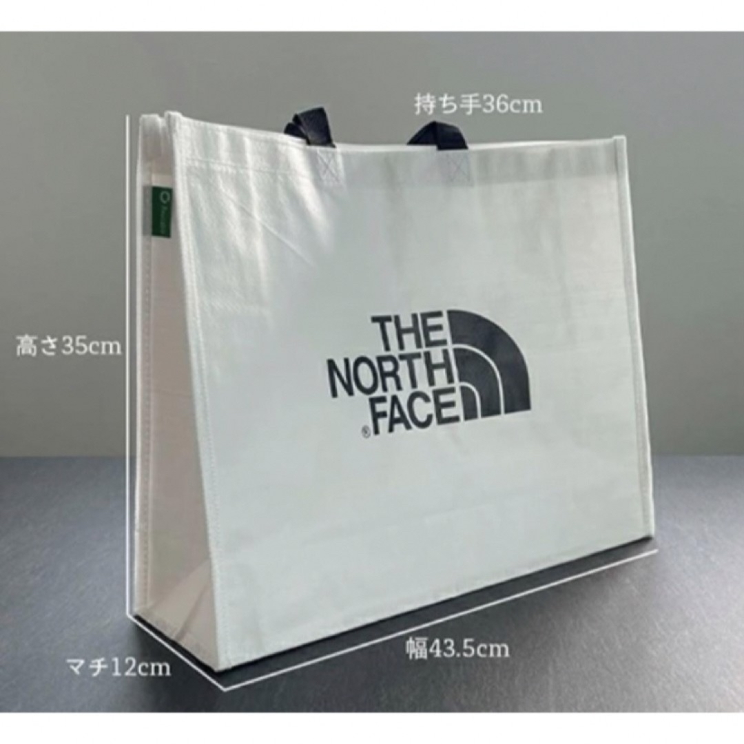 THE NORTH FACE(ザノースフェイス)の韓国限定☆ノースフェイス☆ショッパーバック☆Mサイズ☆白 レディースのバッグ(トートバッグ)の商品写真