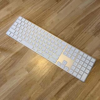 Apple純正　Magicキーボード美品(PC周辺機器)