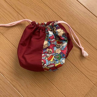 クレヨンシンチャン(クレヨンしんちゃん)のハンドメイド　巾着袋(ポーチ)
