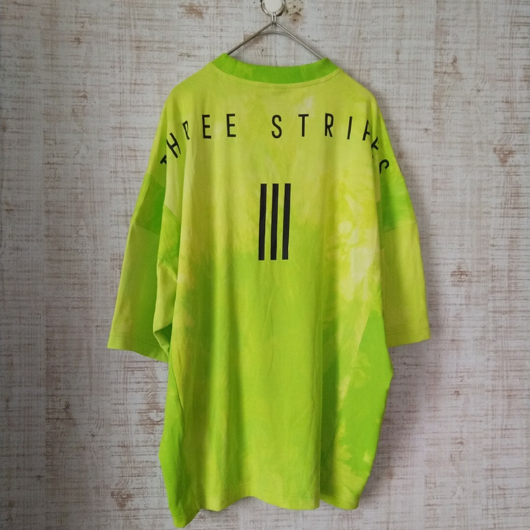 adidas(アディダス)のM126 adidas three stripes tシャツ メンズのトップス(Tシャツ/カットソー(半袖/袖なし))の商品写真