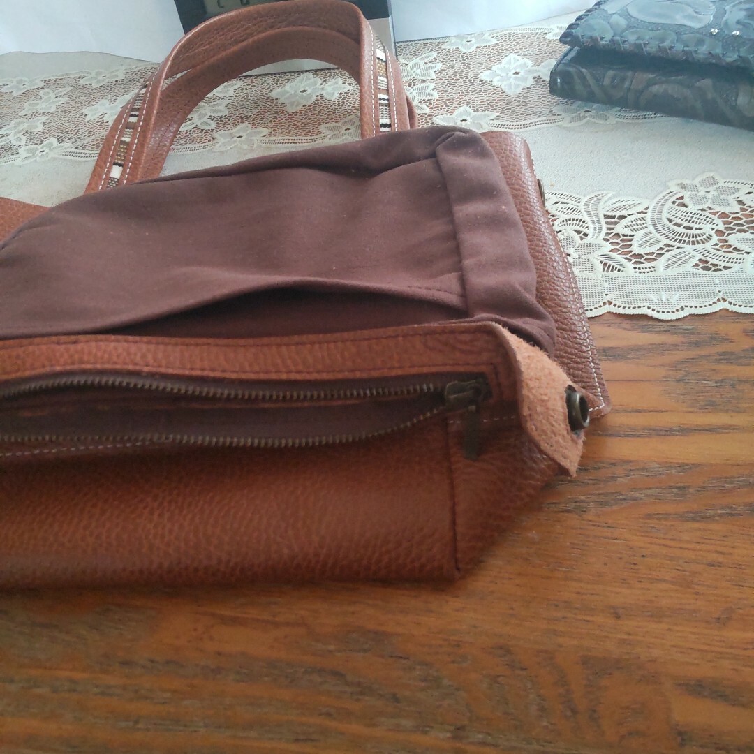 値下げ　ハンドバッグ　 レザー　 茶色 レディースのバッグ(ハンドバッグ)の商品写真