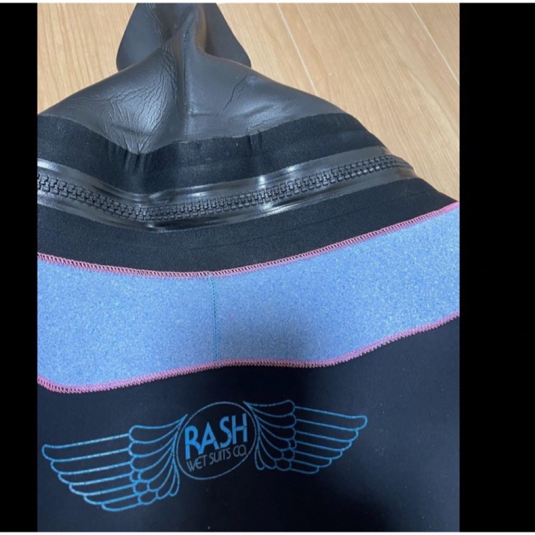 LUSH(ラッシュ)のRASH ドライスーツ　ウェットスーツ　サーフィン スポーツ/アウトドアのスポーツ/アウトドア その他(サーフィン)の商品写真