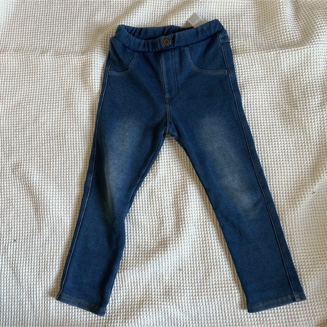 100 デニム　 キッズ/ベビー/マタニティのキッズ服男の子用(90cm~)(パンツ/スパッツ)の商品写真