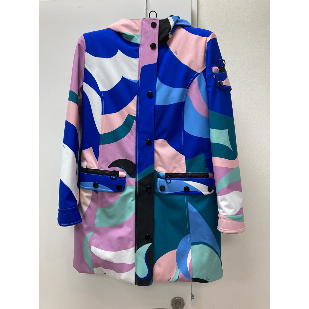 EMILIO PUCCI(エミリオプッチ)の新品タグ付き EMILIO PUCCI  エミリオプッチ ダウン ロング レディースのジャケット/アウター(ダウンコート)の商品写真