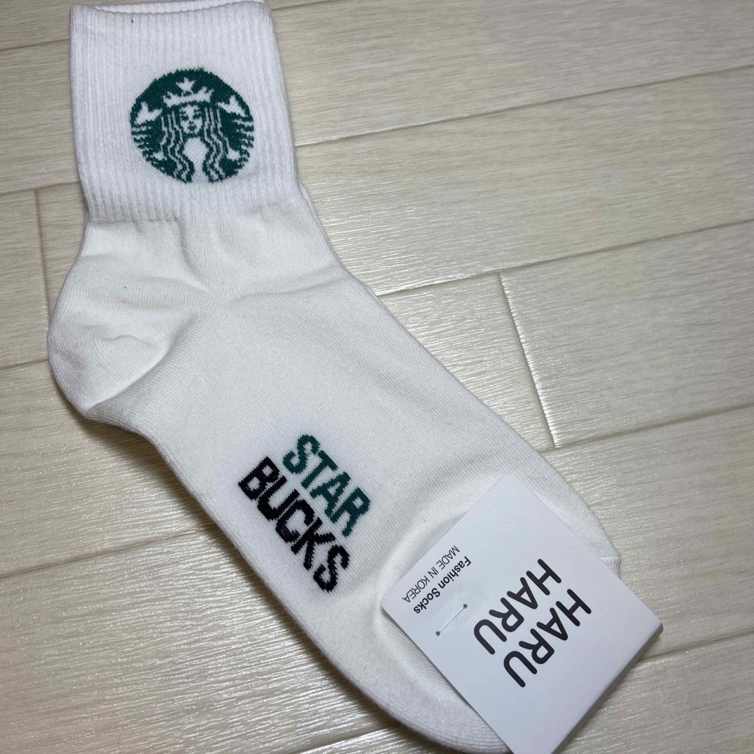 Starbucks(スターバックス)の韓国靴下☆レディースソックス☆スターバックス☆白黒グレー☆３色セット レディースのレッグウェア(ソックス)の商品写真