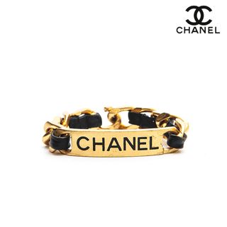 シャネル(CHANEL)のシャネル CHANEL ロゴプレート チェーンレザー ブレスレット(ブレスレット/バングル)