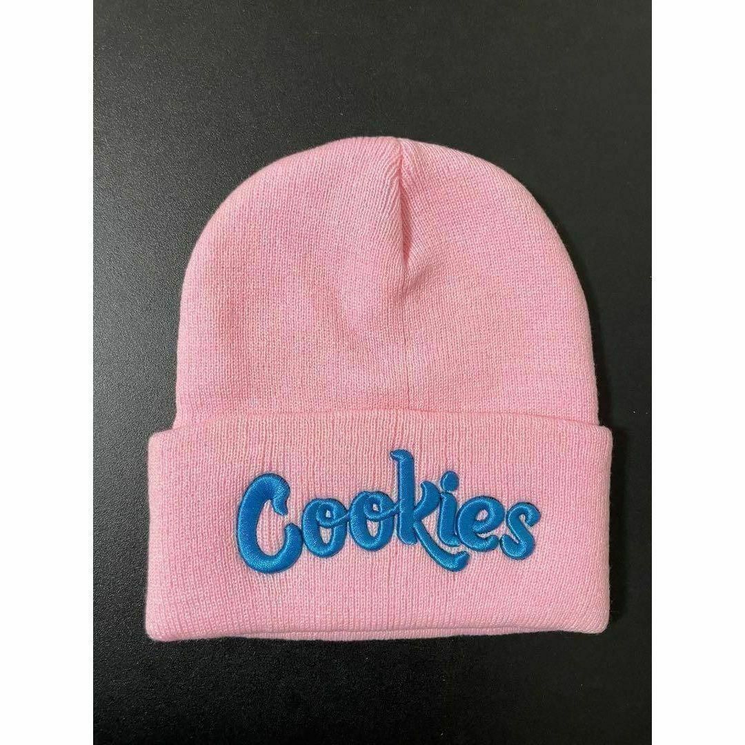 Cookies（クッキーズ） ニット帽　キャップ　ビーニー　ピンク×ブルー メンズの帽子(ニット帽/ビーニー)の商品写真