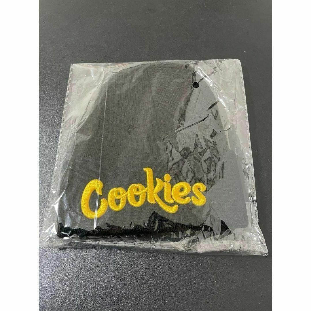 Cookies（クッキーズ） ニット帽　ビーニー　キャップ　ブラック×ゴールド メンズの帽子(ニット帽/ビーニー)の商品写真