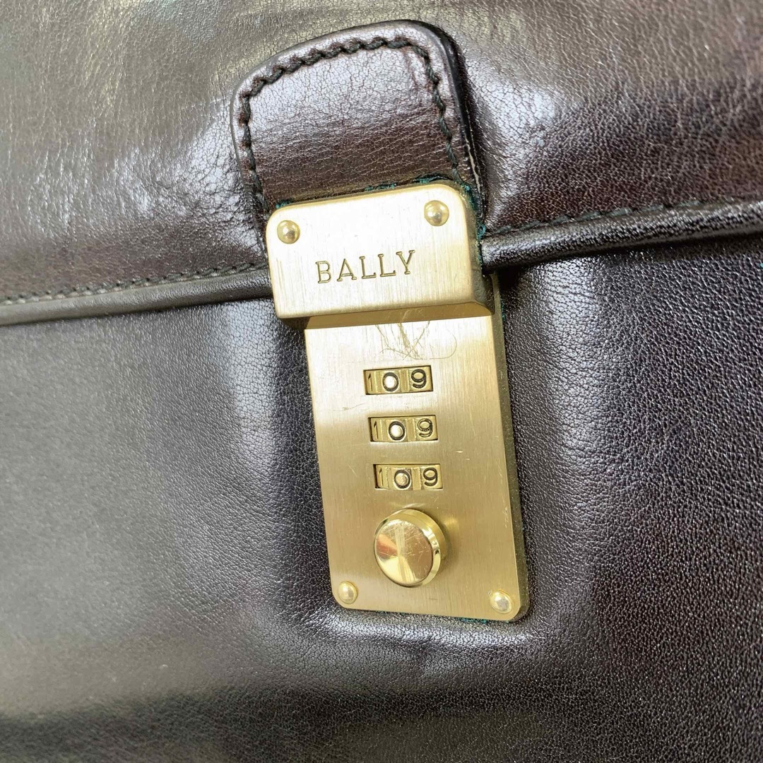 Bally(バリー)のＢ　BALLY レザー ビジネスバッグ ブリーフケース メンズのバッグ(ビジネスバッグ)の商品写真